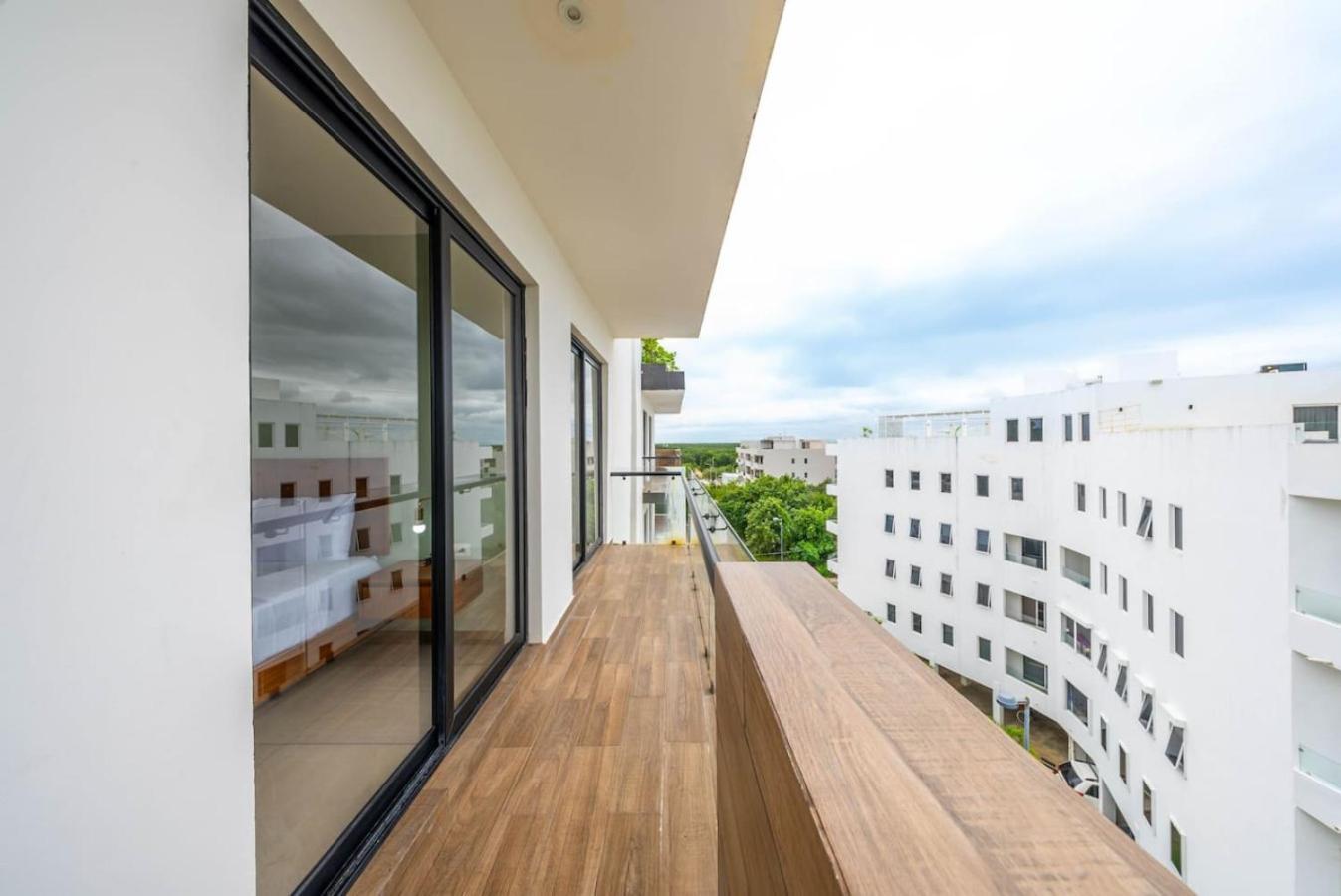 2 Bedroom Oasis With Incredible Rooftop Pool Playa del Carmen