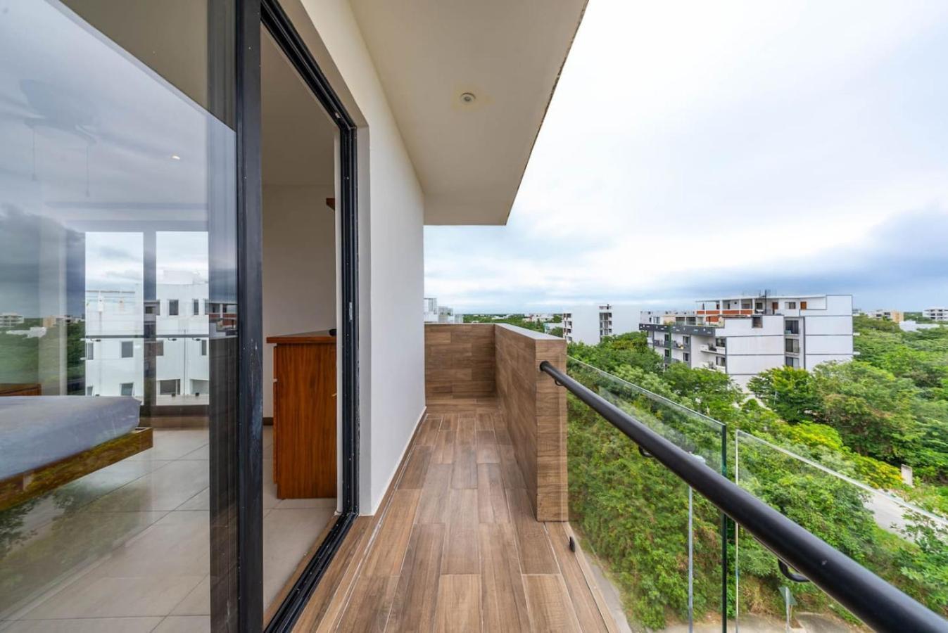 Сasa de vacaciones 2 Bedroom Oasis With Incredible Rooftop Pool