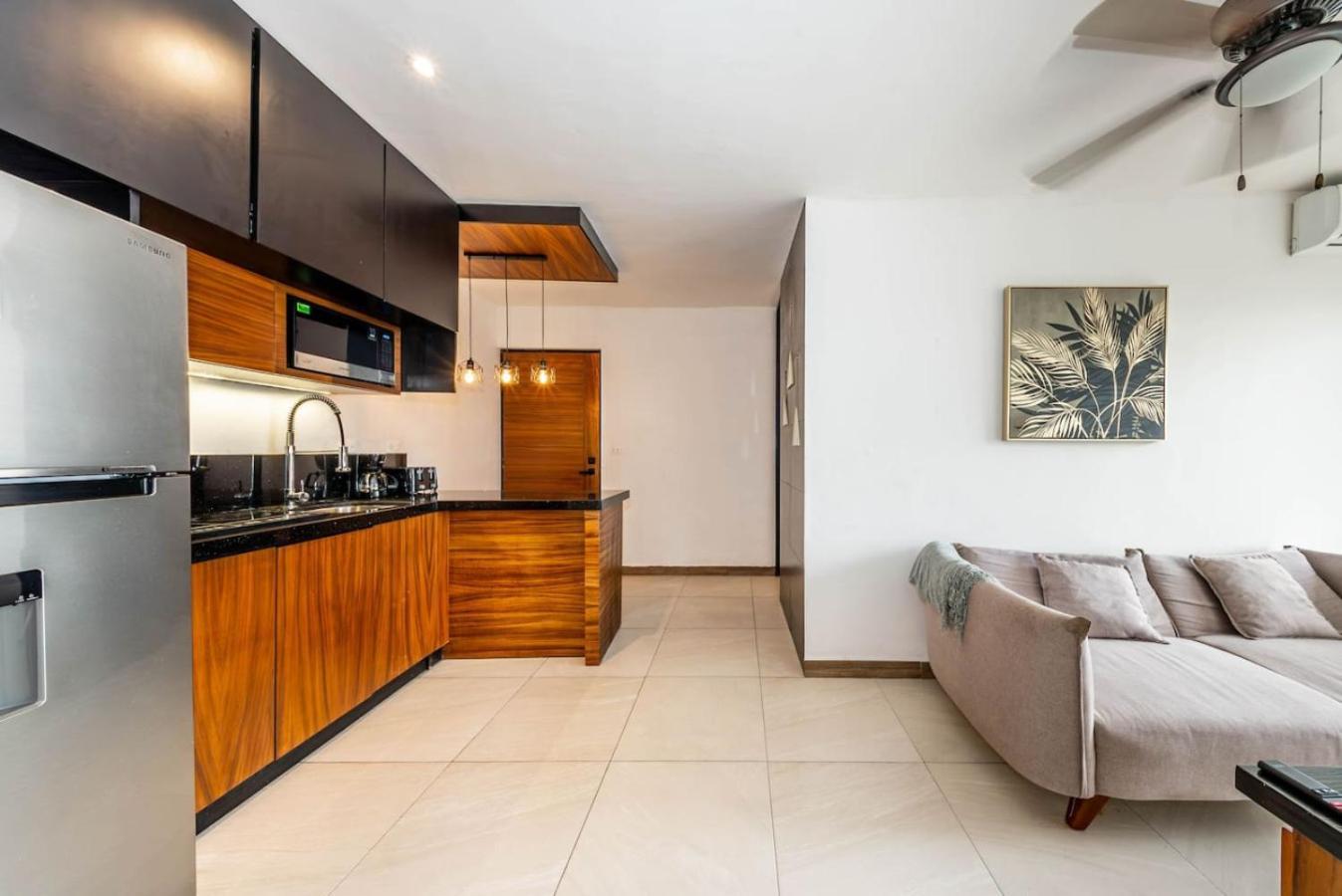 2 Bedroom Oasis With Incredible Rooftop Pool Сasa de vacaciones