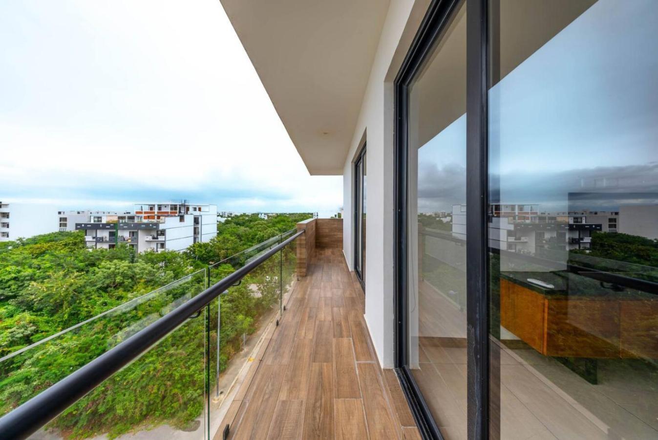 2 Bedroom Oasis With Incredible Rooftop Pool Сasa de vacaciones Playa del Carmen